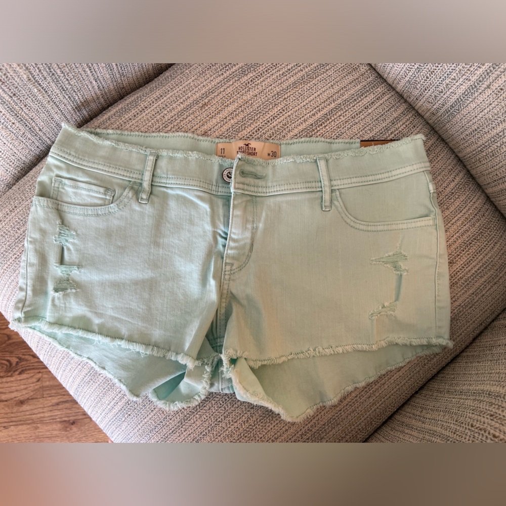 Hollister - Size 11 - Short Short